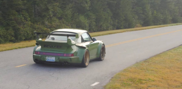 Une Porsche 911 RWB du côté d'Atlanta